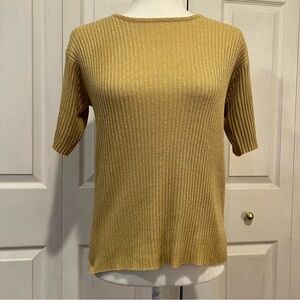 🍋 SJ Designs Gold Metallic Short Sleeve Knit Top - Medium